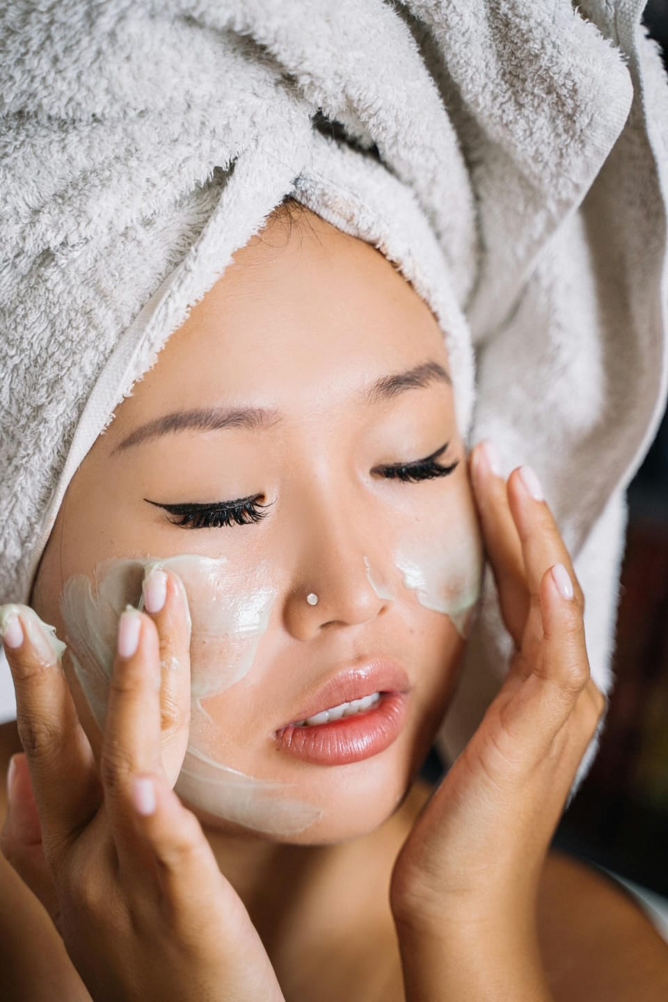 Tween Glow-Up: The Best Natural Skincare Ingredients Tweens Are Searching For Right Now
